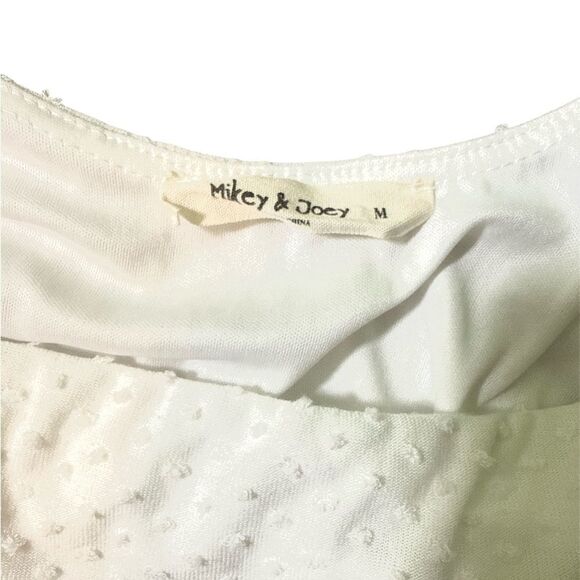 White Textured Dress - Picture 4 of 4